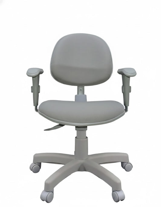 Cadeira digitadora ergonômica com ajuste de altura e base giratória para uso operacional cinza